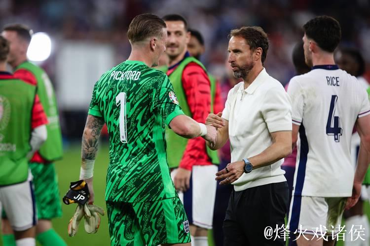 罗杰斯崭露头角,将在英格兰队与贝林争夺席位 罗杰斯崭露头角,将在英格兰队与贝林争夺席位